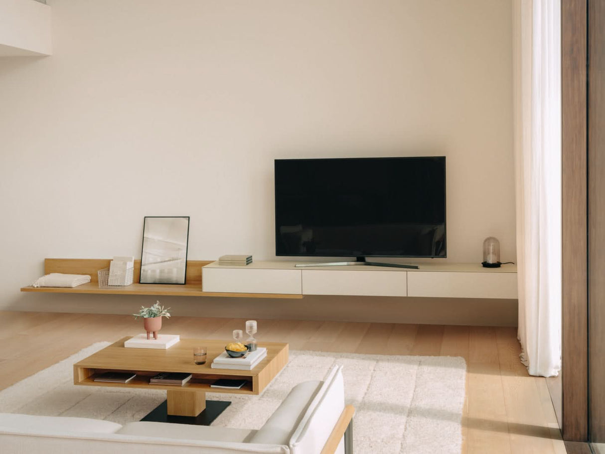 TEAM 7 lift coffee table in natural oak. photo: TEAM 7 - Available in Canada at The Mattress & Sleep Co.