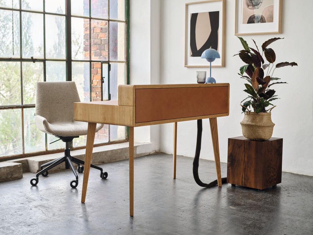 TEAM 7 sol writing desk. photo: TEAM 7 - Available in Canada form The Mattress & Sleep Co.