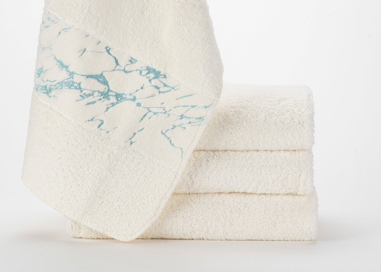 Abyss Alpi Towels with 235 Ice design elements.