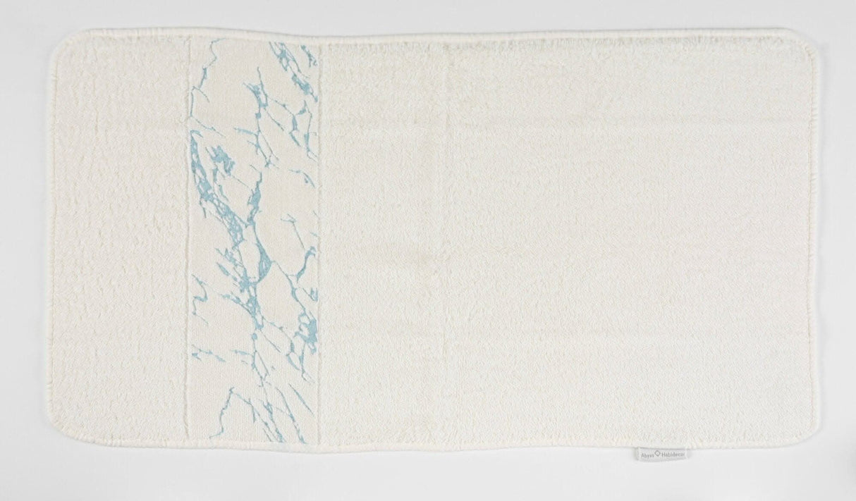 Abyss Alpi Towels with 235 Ice design elements.