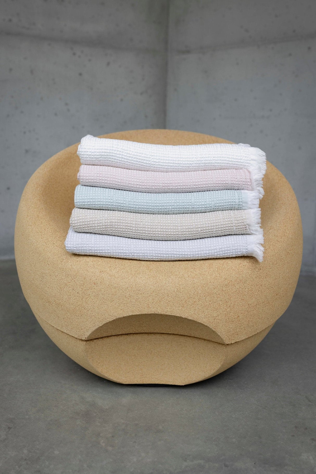 A&H Bees Towels from top-to-bottom: 100 White, 518 Primrose, 210 Aqua, 770 Linen and 992 Platinum