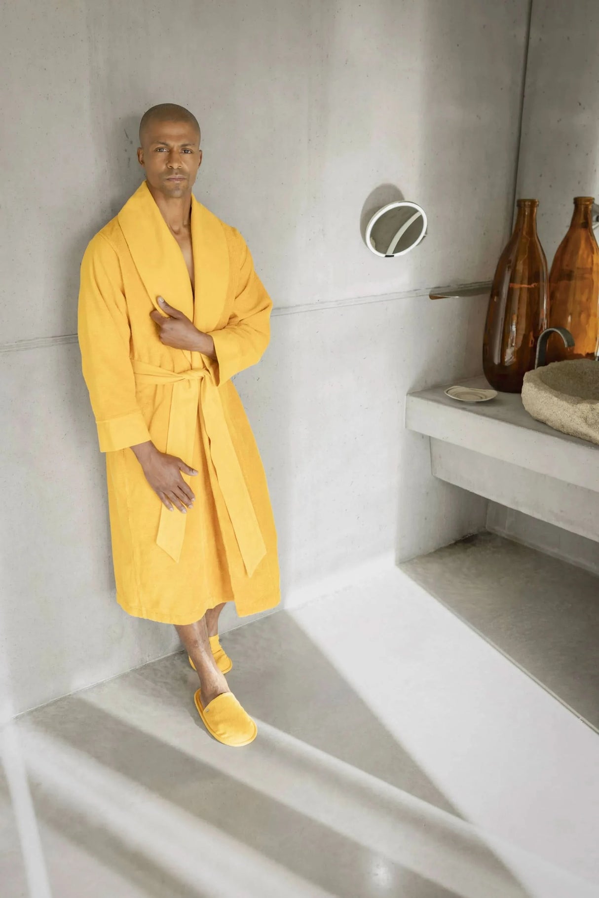 A&H Amigo Robe & Slippers in 870 Curcuma