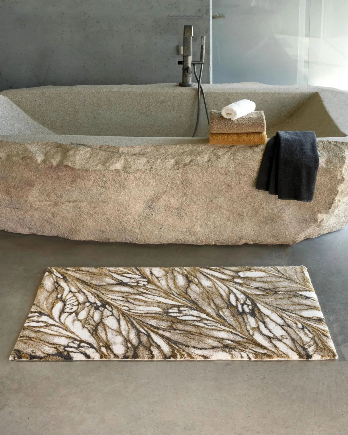 A&H Diane Bath Rug, 27 x 47" w/ non-slip backing