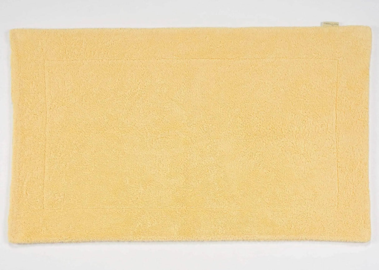 Abyss & Habidecor Double Tub Mat in 803 Popcorn. Available in Canada @ TMASC.