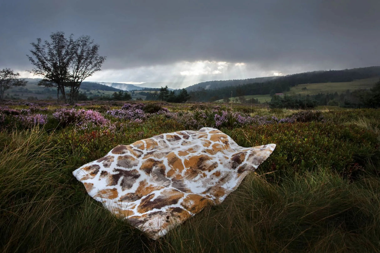 The A&H Gigi Bath Rug is made from 100% Giza Egyptian Cotton Long Staple and is available in two sizes