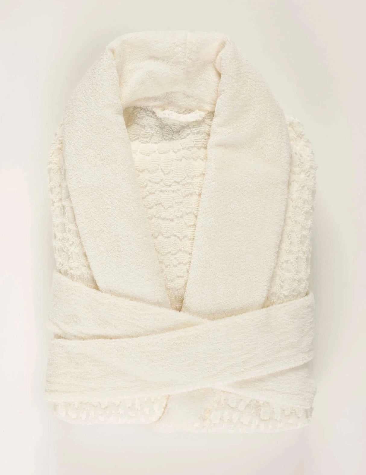 A&H Lodge Robe in 103 Ivory