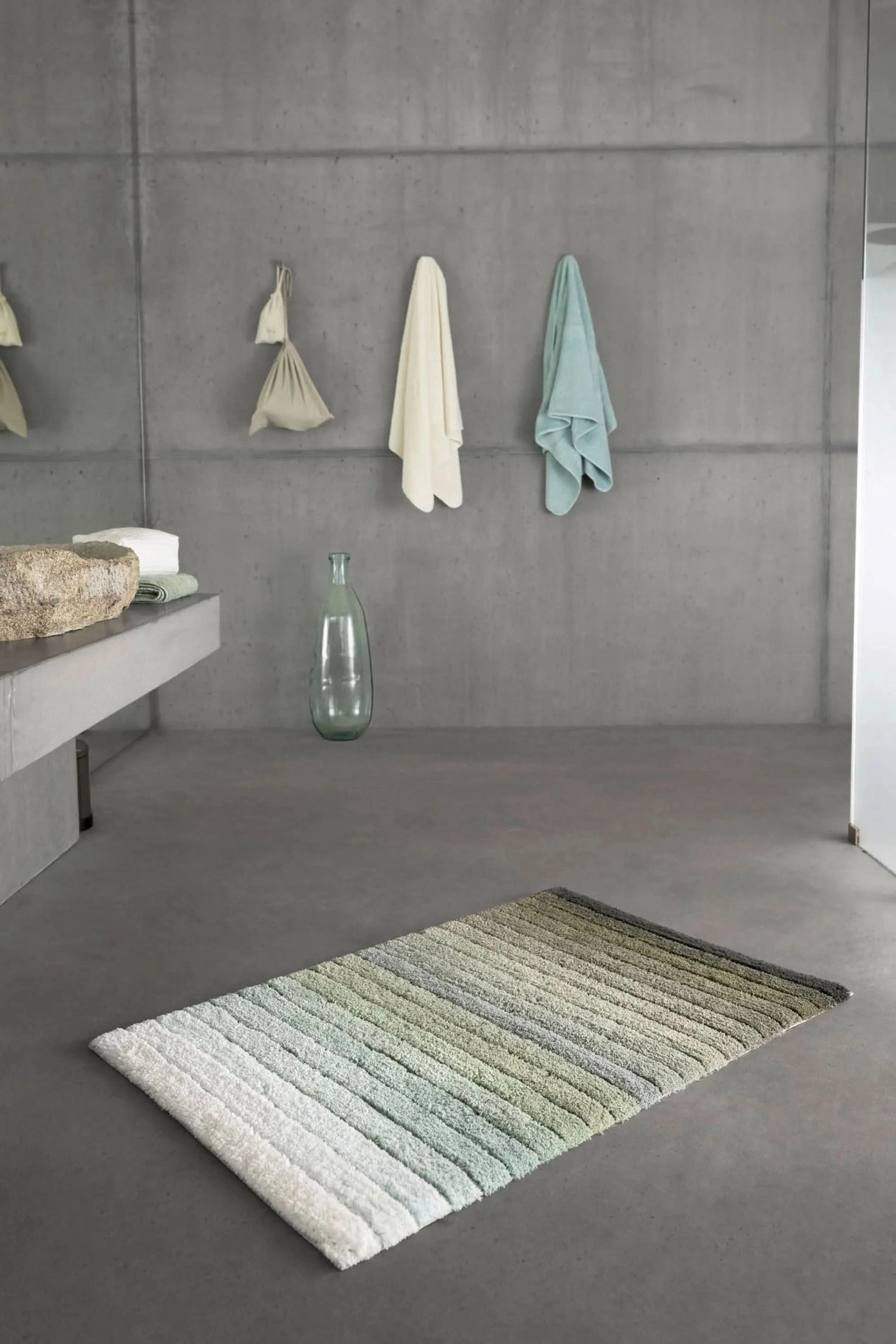 A&H Maior Bath Rug, 27 x 43" - 100% Giza Egyptian Cotton Long Staple