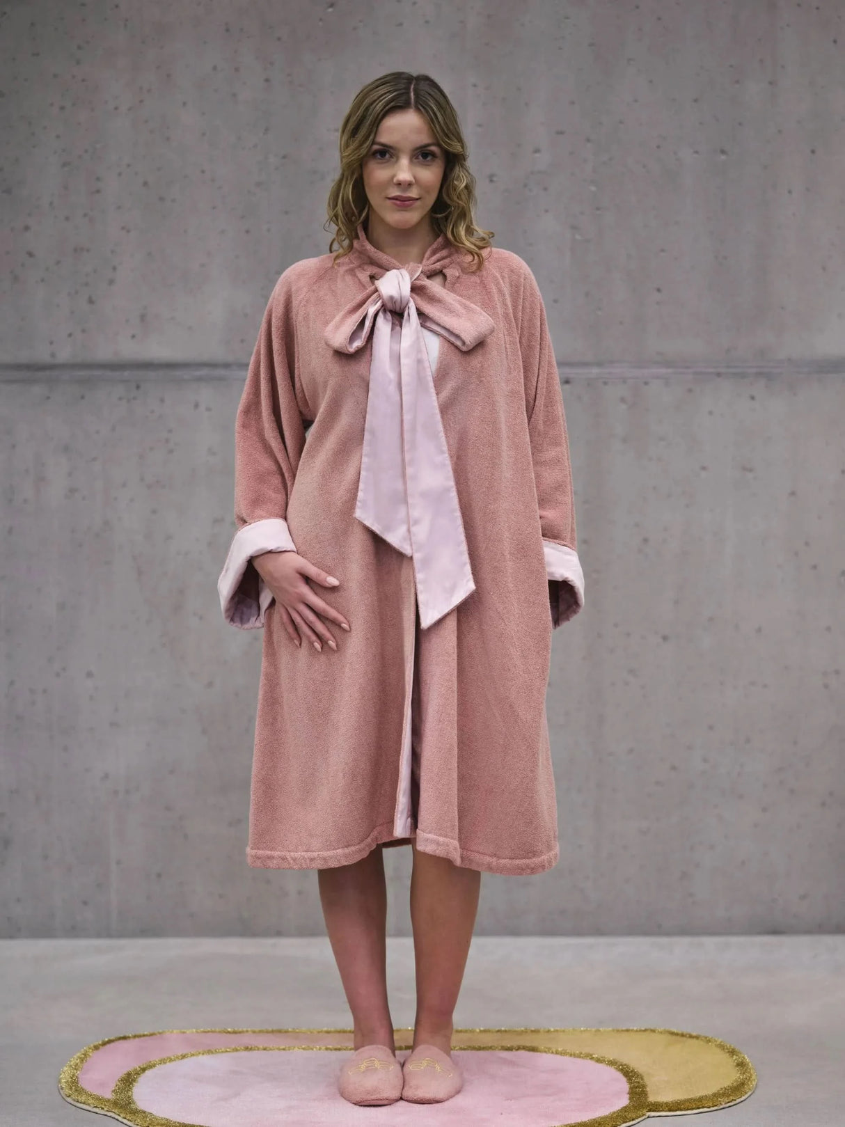 A&H Palacio Robes feature A&H 515 Rosette terry, double-faced with Celso de Lemos Secret sateen. Both fabrics are made from 100% Giza Egyptian Cotton Extra-Long Staple