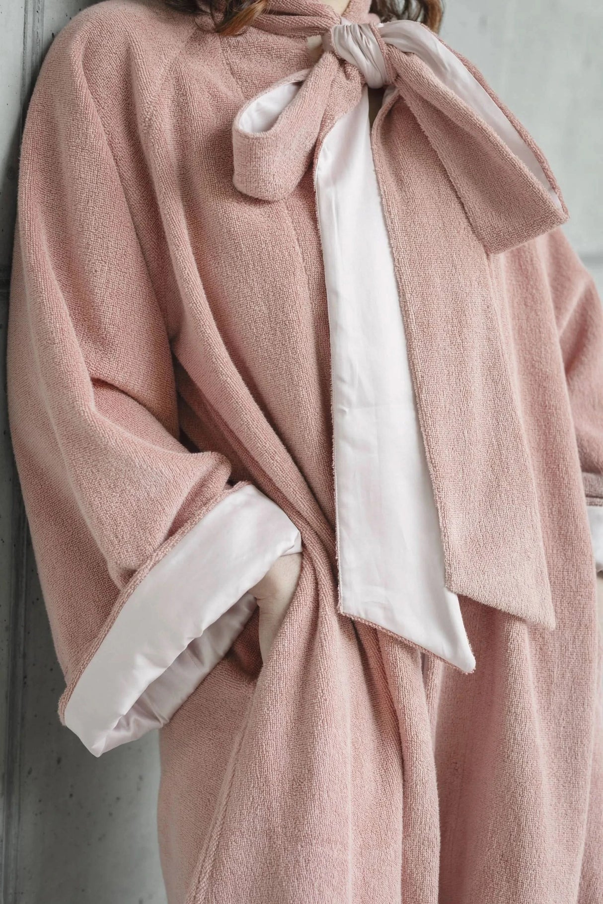 A&H Palacio Robes feature A&H 515 Rosette terry, double-faced with Celso de Lemos Secret sateen. Both fabrics are made from 100% Giza Egyptian Cotton Extra-Long Staple