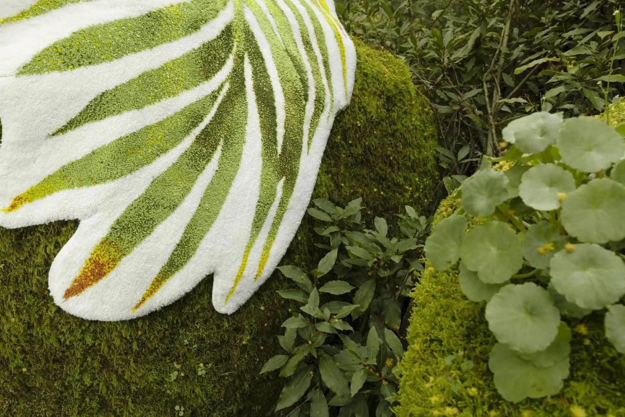 A&H Palm Bath Rug in 165 Apple Green. 1,900 gsm 31 x 63"