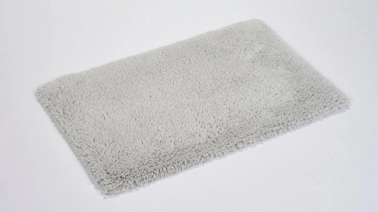 A&H Shag Rug in 992 Platinum