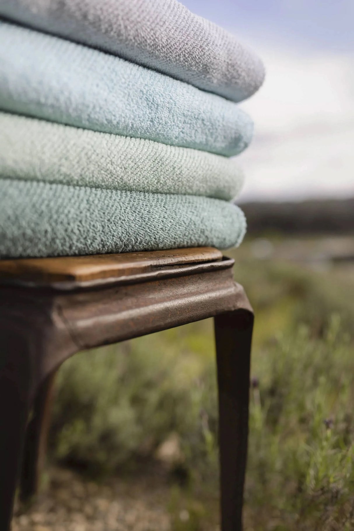 A&H Twill 100% Giza Egyptian Cotton Extra-Long Staple Towels