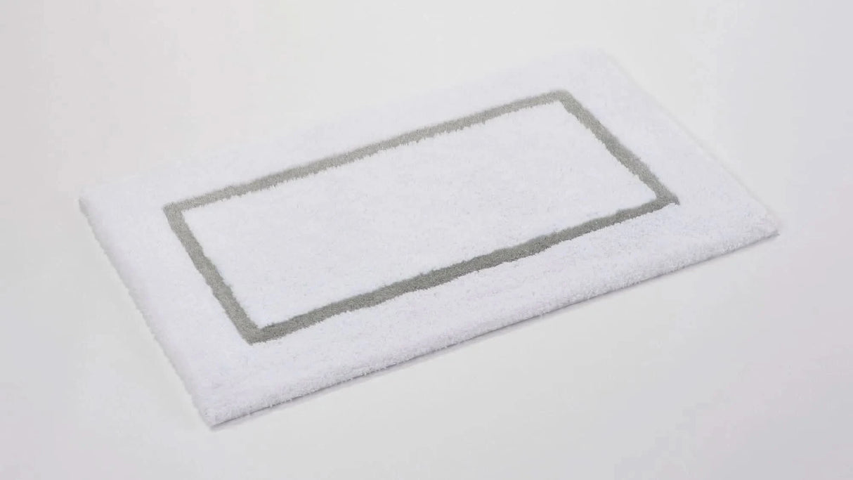 Karat Bath Rug in 900 Silver