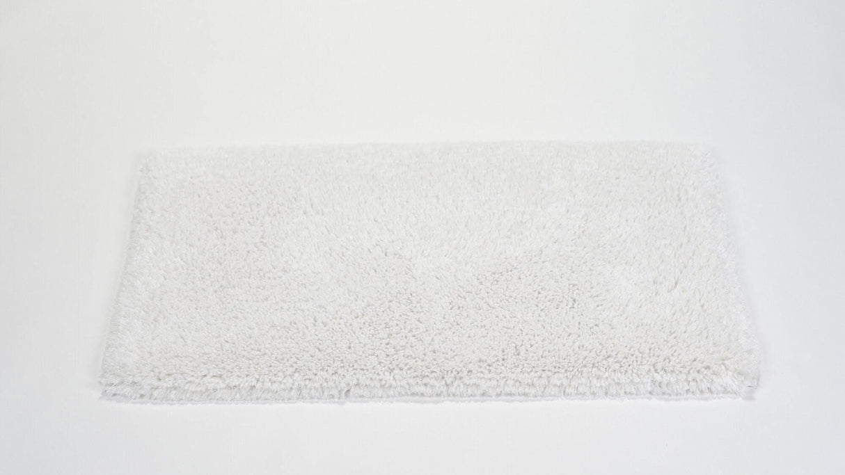 Shag Rug in 100 White