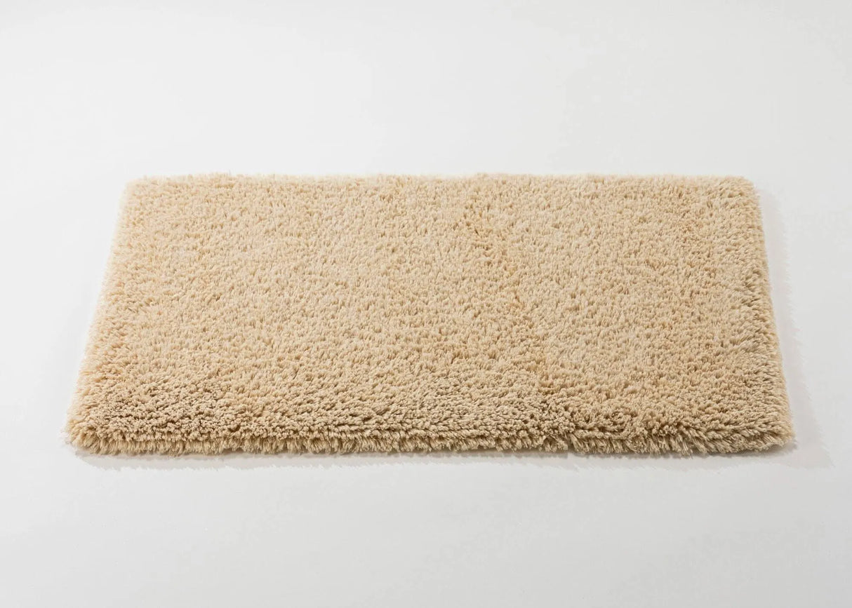 A&H Shag Rug in 770 Linen