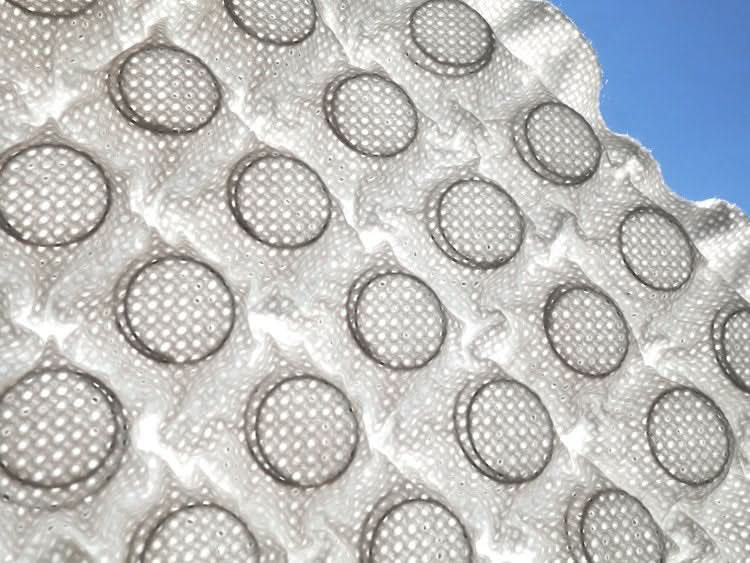 At a coil count of 2,200 in king size, these British micro pocket springs conform exceptionally well to the shape of your body