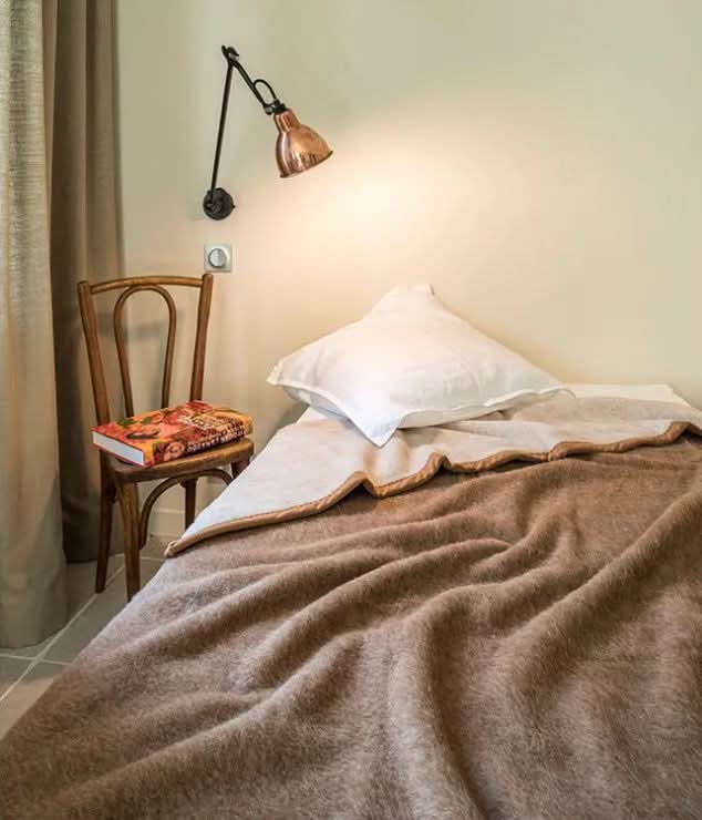 Café / Crème 100% Alpaca Blankets by Brun de Vian-Tiran