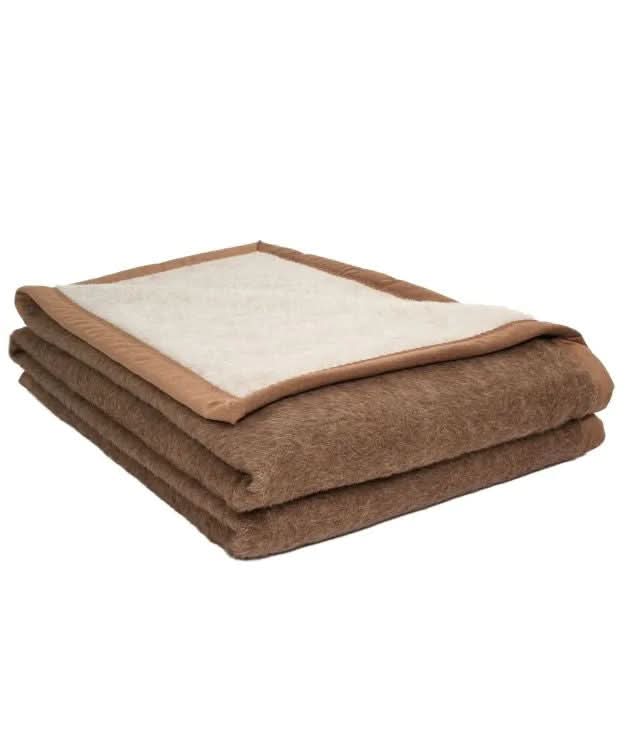 Café / Crème 100% Alpaca Blankets by Brun de Vian-Tiran