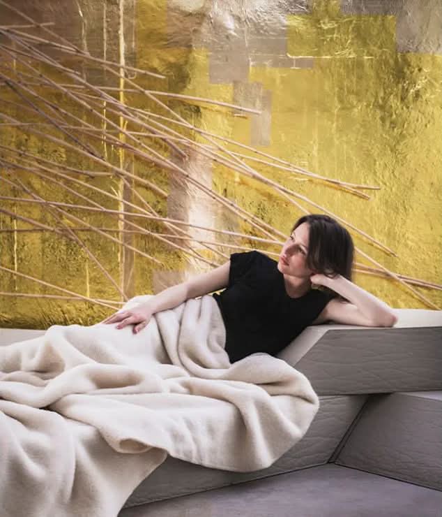 Crème / Crème 100% Alpaca Blankets by Brun de Vian-Tiran