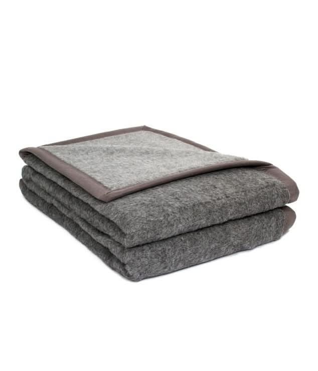 Gris Foncé / Gris Clair 100% Alpaca Blankets by Brun de Vian-Tiran