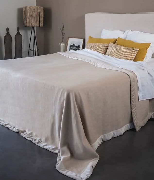 Champagne - 100% Superfine Cashmere by Brun de Vian-Tiran