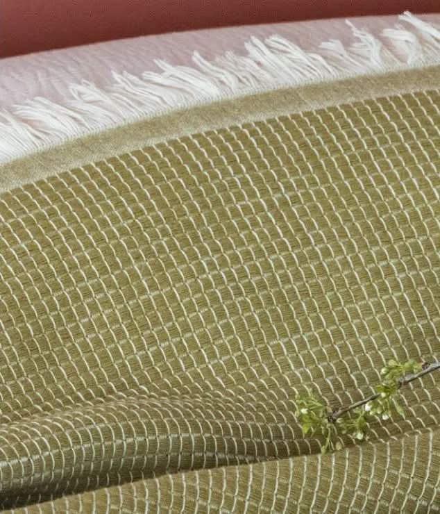 Jade Great Throw (260 x 260 cm) Closeup