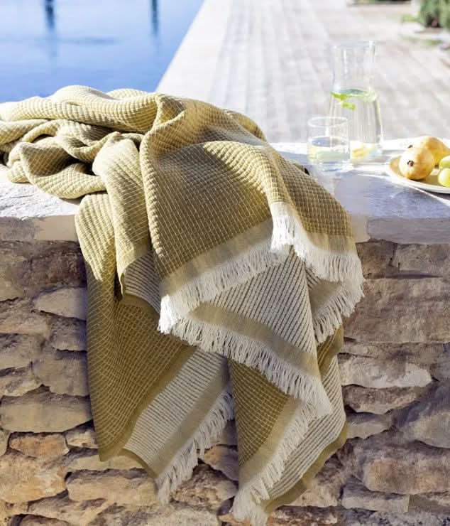 Jade Throw (150 x 200 cm)