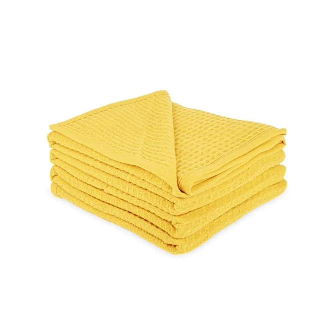 Nuage blanket in Maïs by Brun de Vian-Tiran. Available in Canada & USA @ TMASC