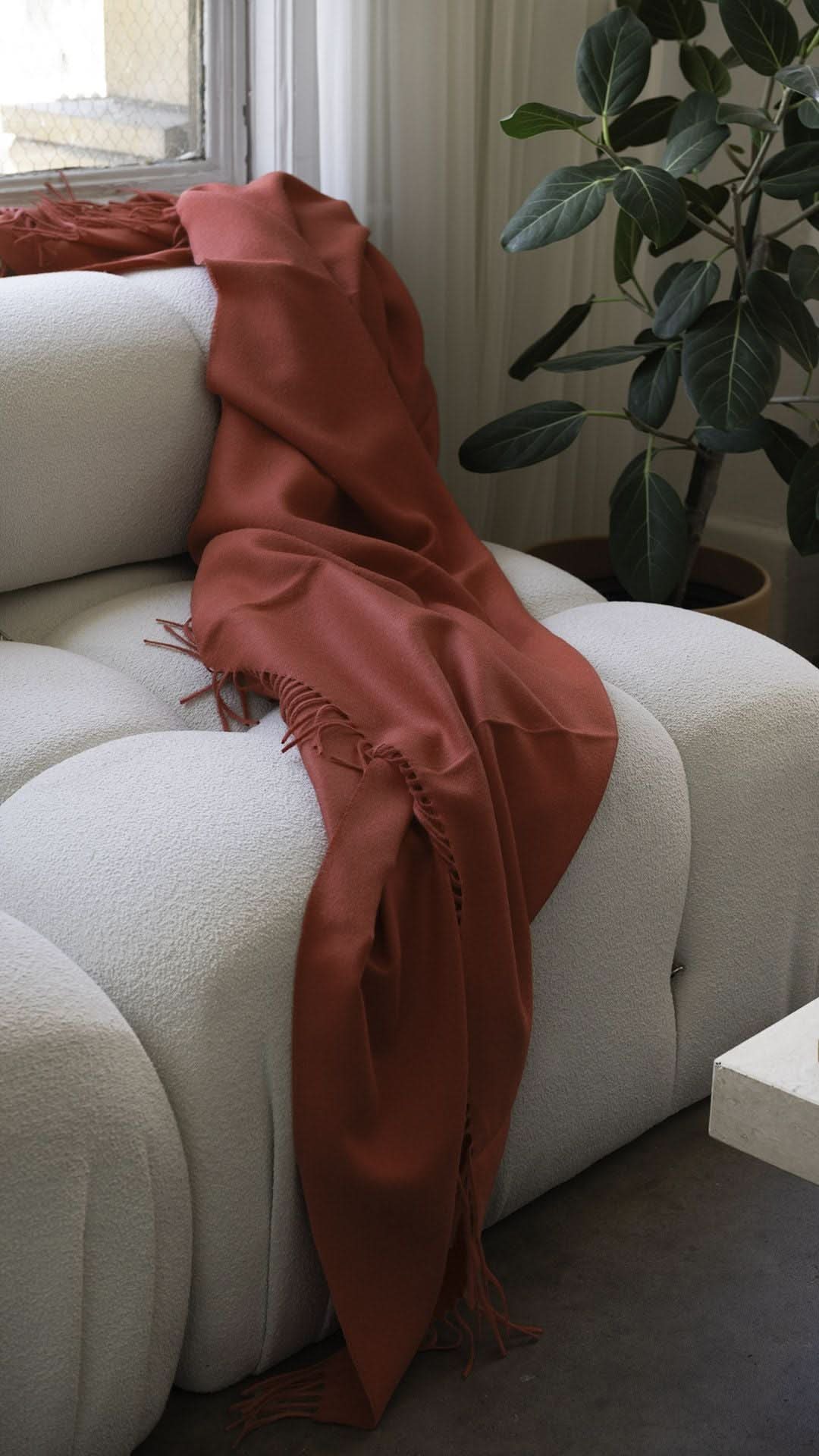 Alfie Alpaca Throw Blanket in Rouge