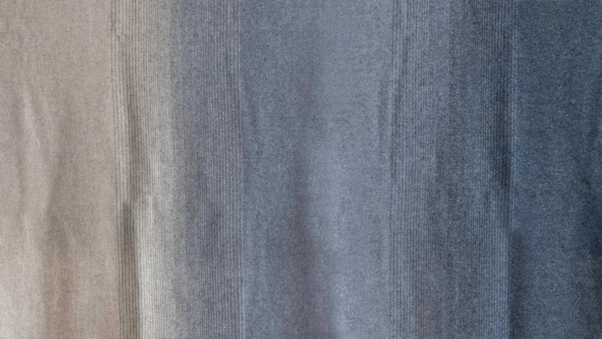 Aria Throw
