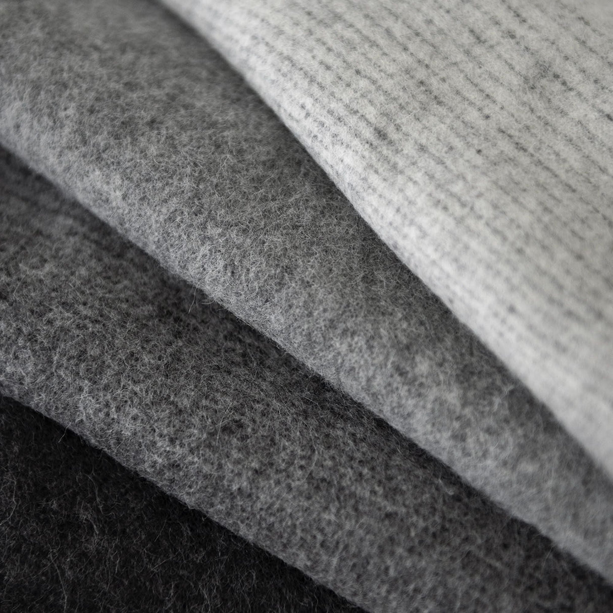St Genève Aria Throw in Charcoal gradient colourway
