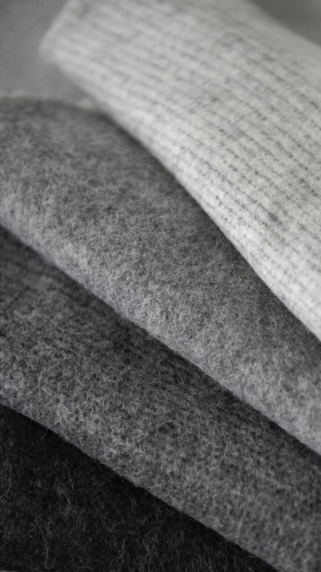 St Genève Aria Throw in Charcoal gradient colourway