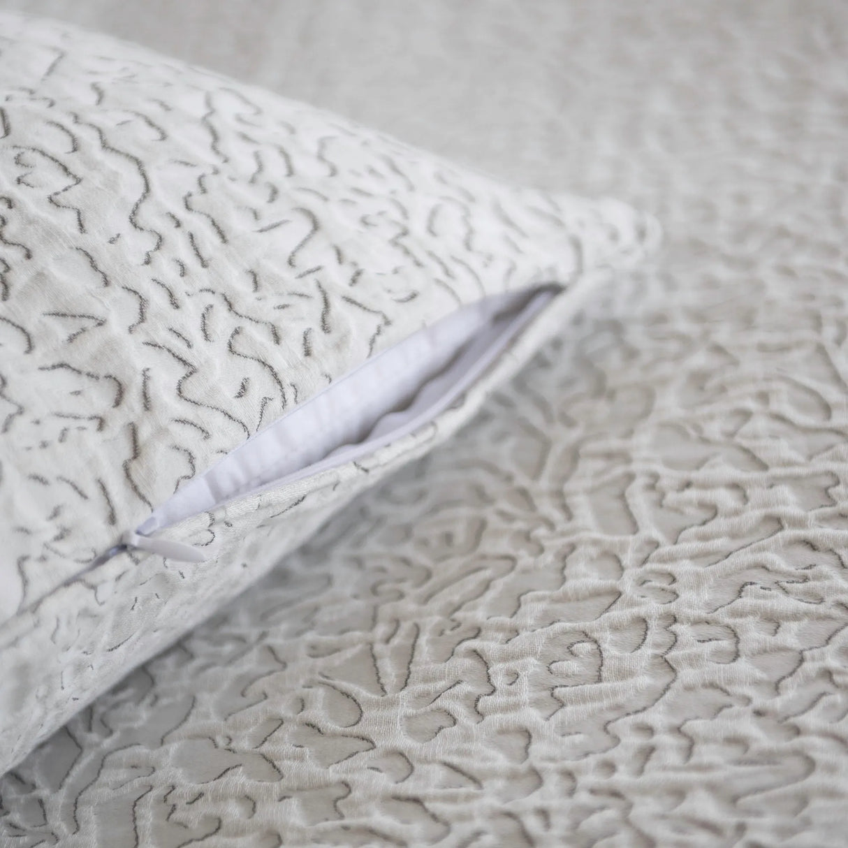 St Genève Athena Sterling sham