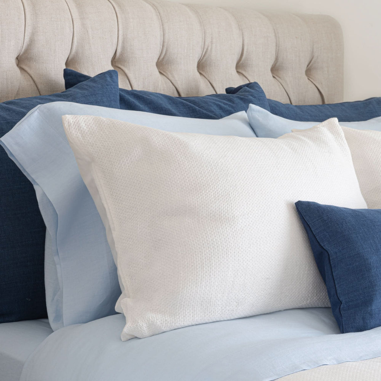 Avalon Throws & Coverlets