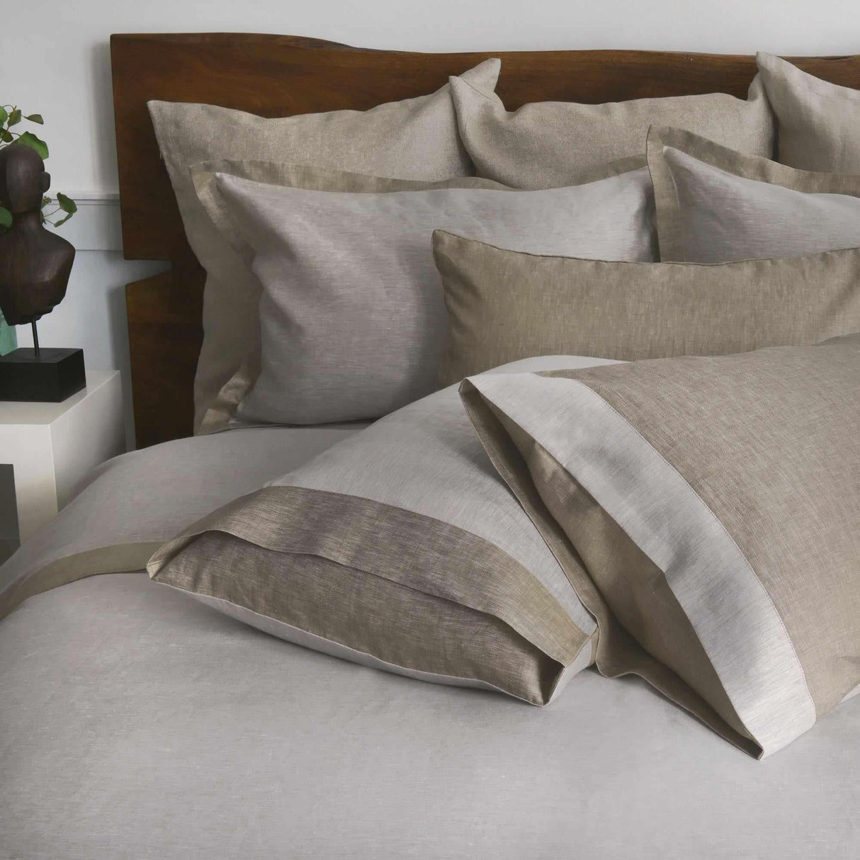 Biancha Reversible 100% Linen Sateen in Tan