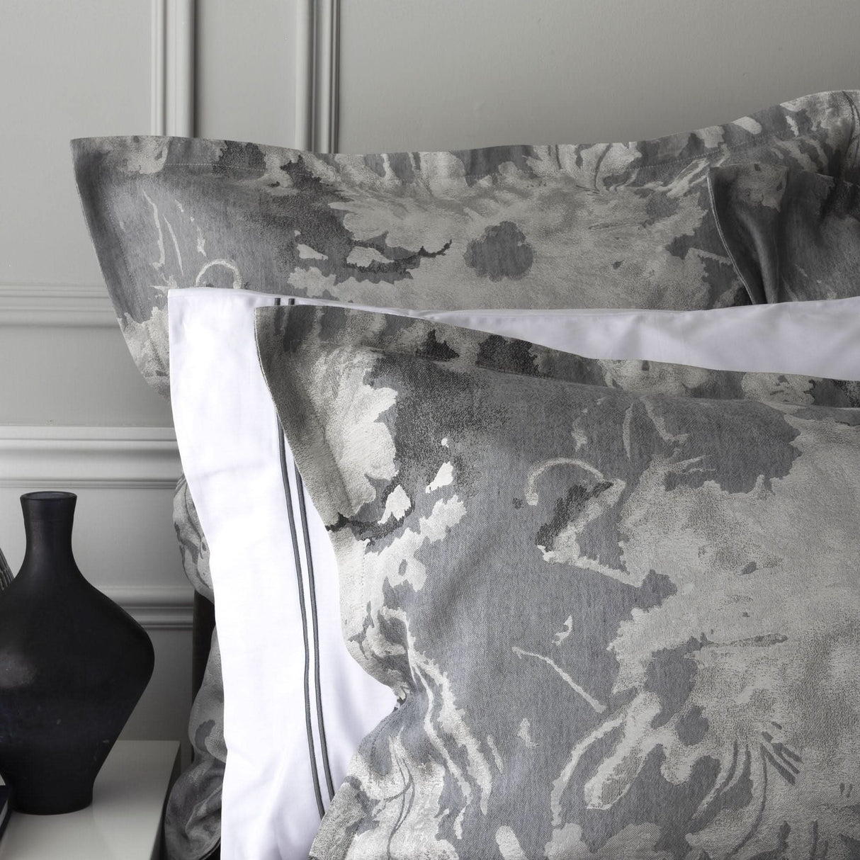 St Genève Blossom Duvet Cover in Moonlight colourway