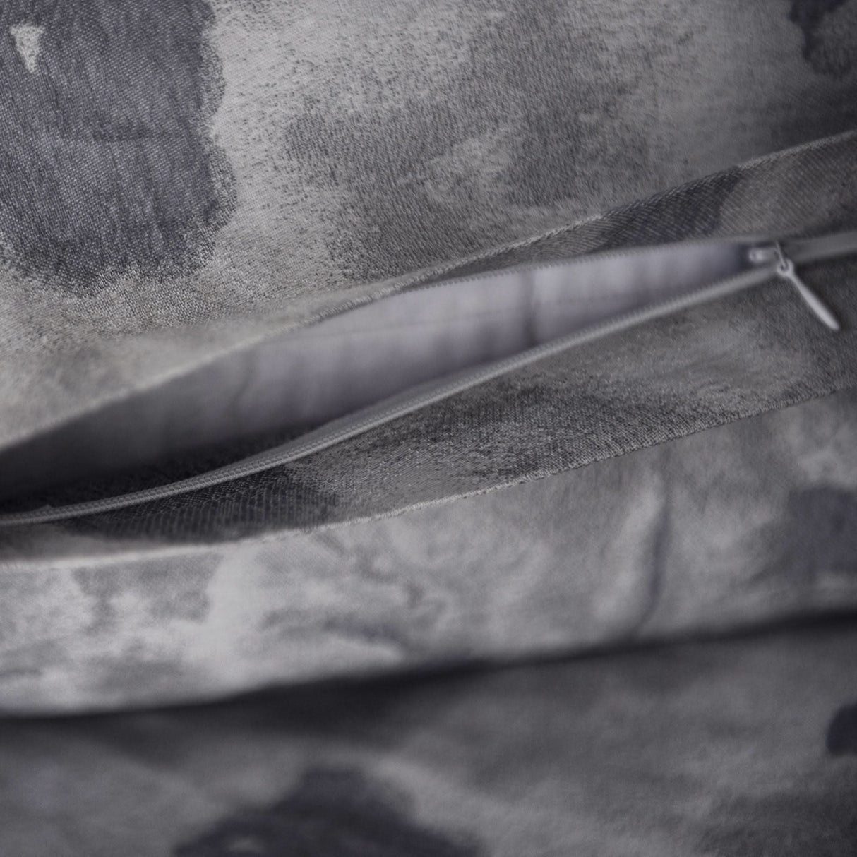 St Genève Blossom Duvet Cover in Moonlight colourway