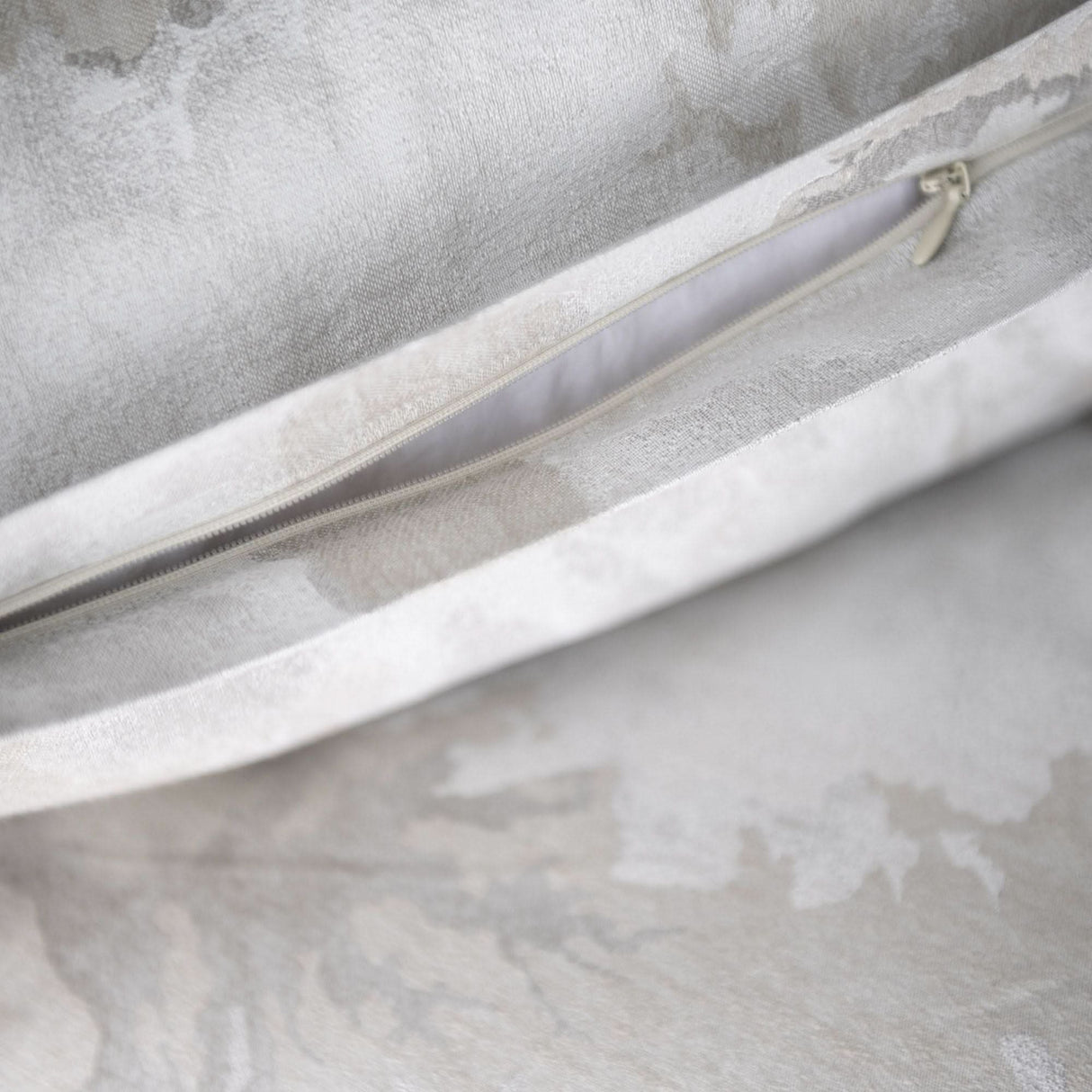 St Genève Blossom Duvet Cover in Oyster colourway