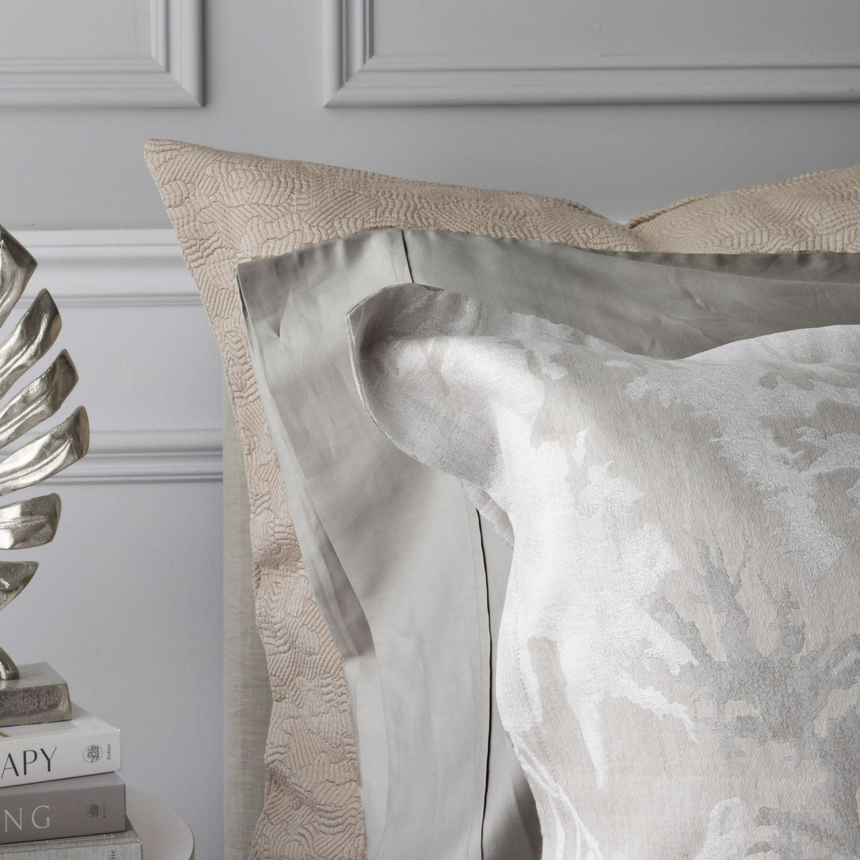 St Genève Blossom Duvet Cover in Oyster colourway