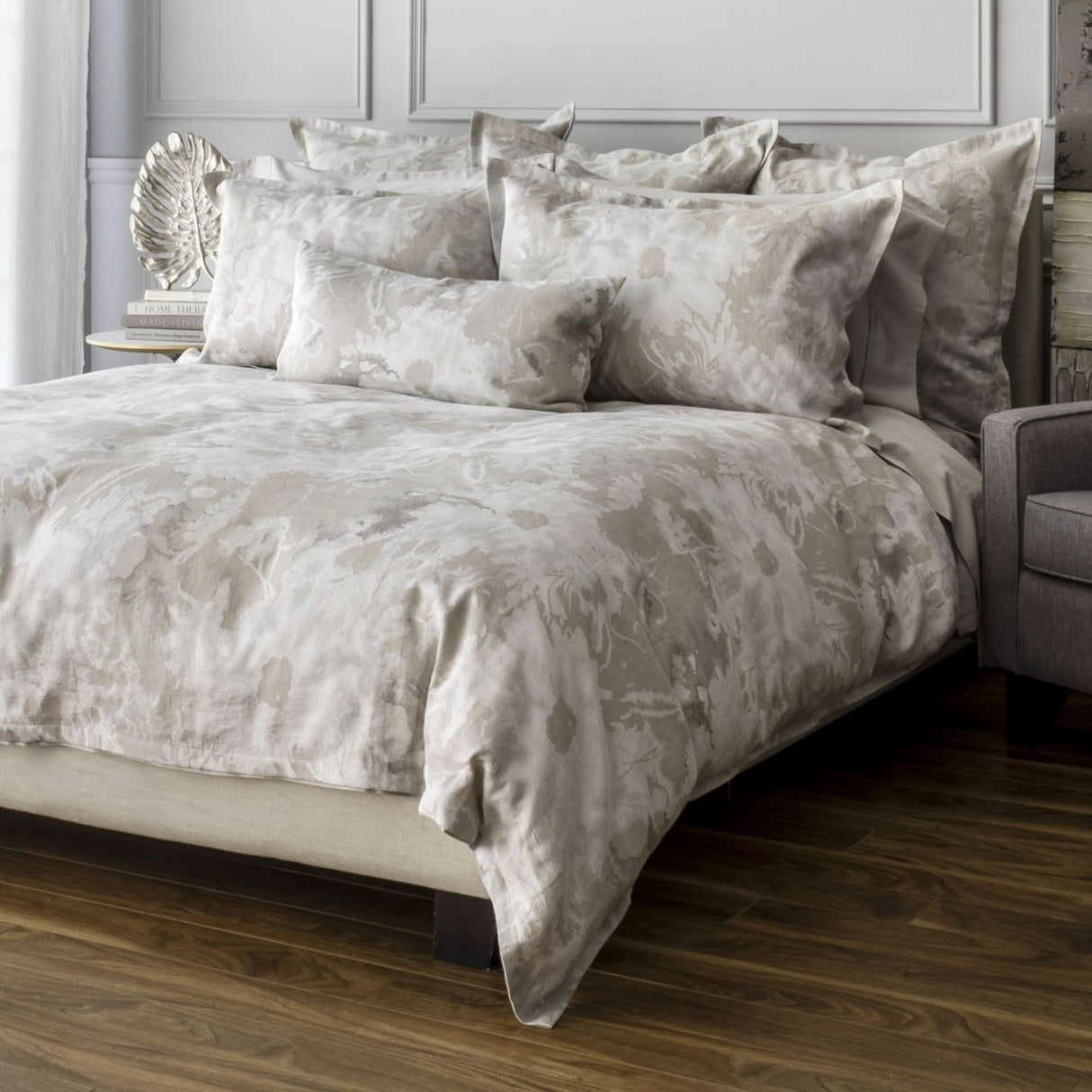St Genève Blossom Duvet Cover in Oyster colourway