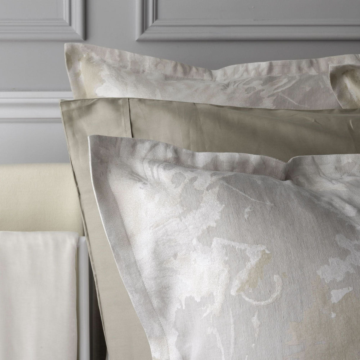 St Genève Blossom Duvet Cover in Parchment colourway