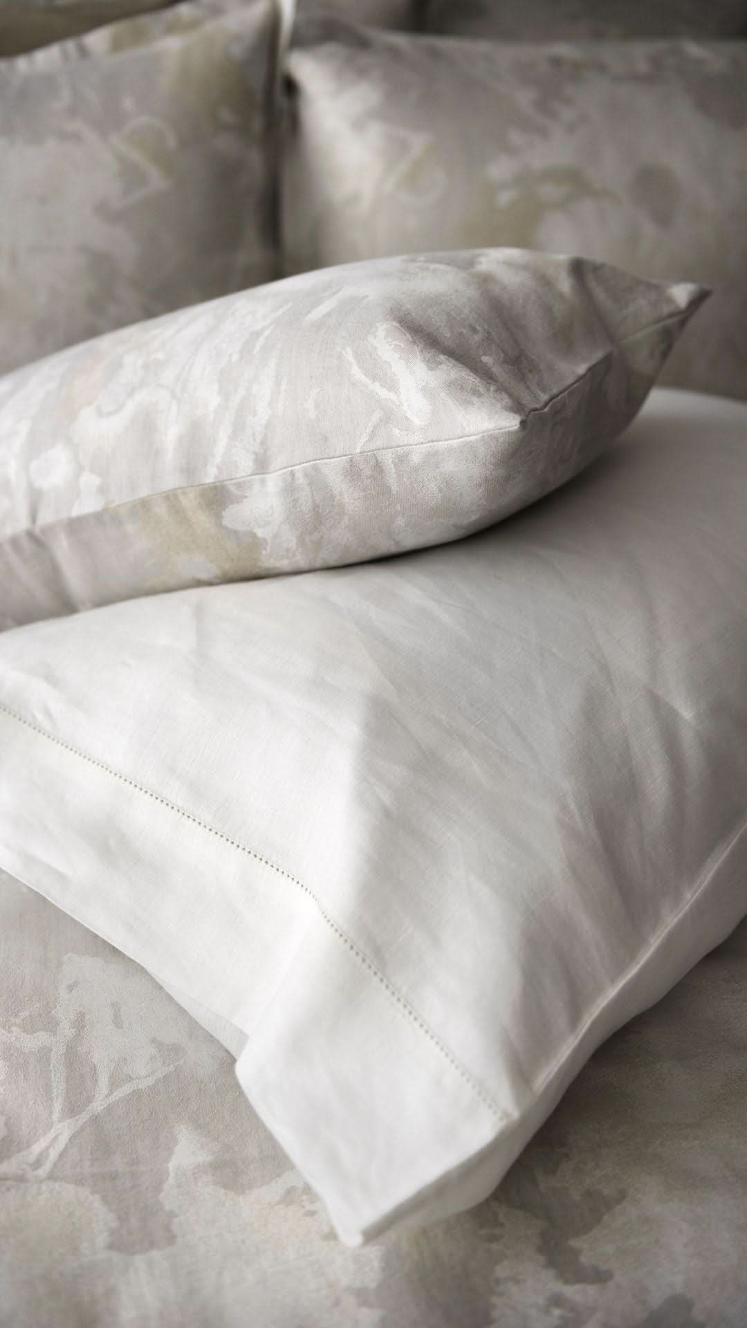 St Genève Blossom Duvet Cover in Parchment colourway