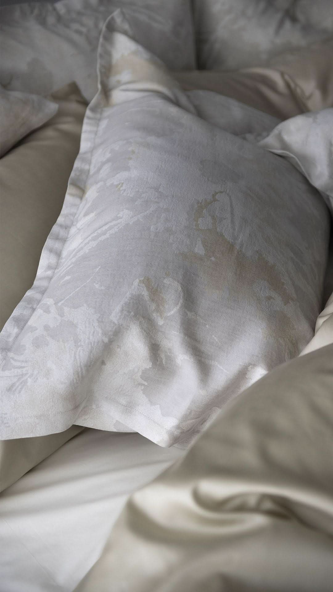 St Genève Blossom Duvet Cover in Parchment colourway