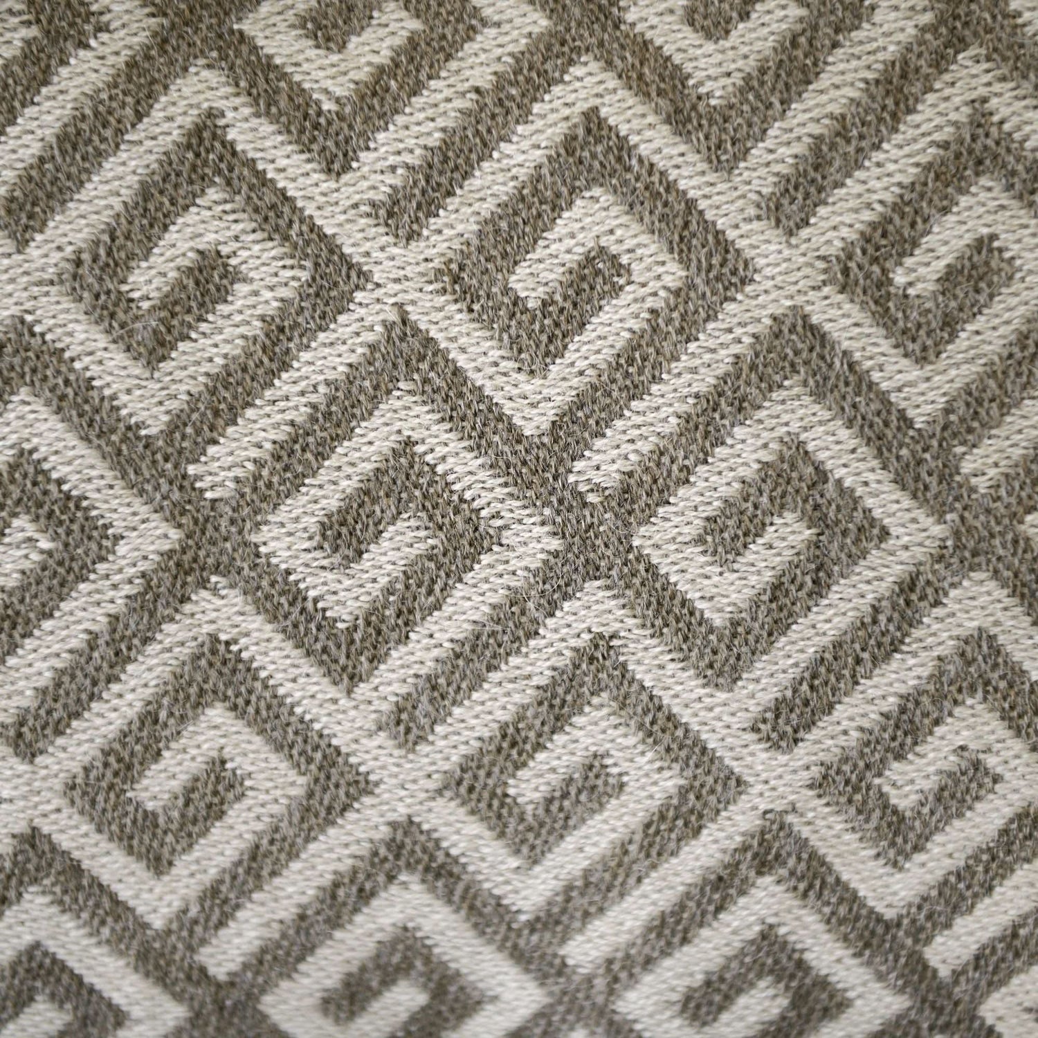 St Genève Bruno Throw in Almond colourway
