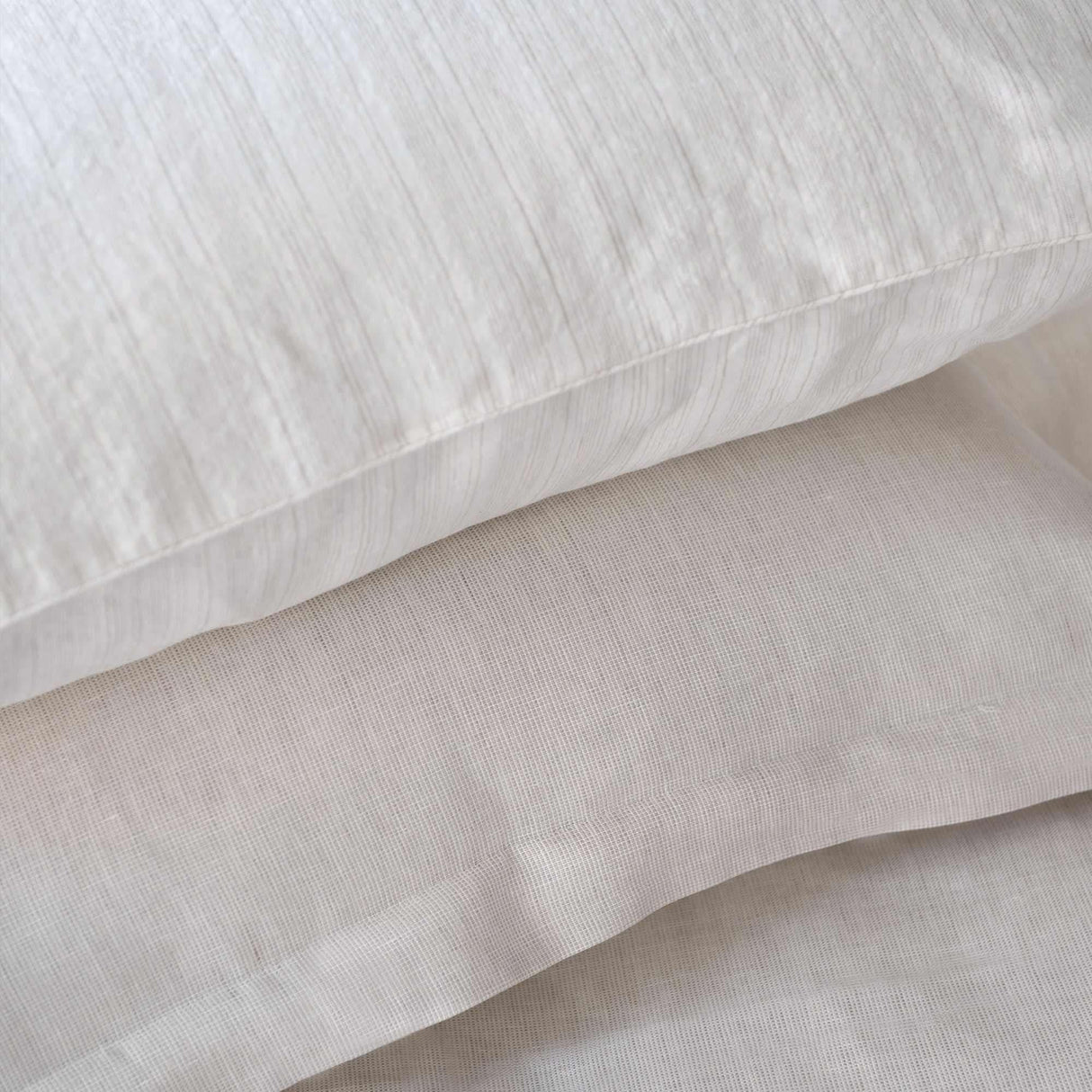 Colette Check in Ecru