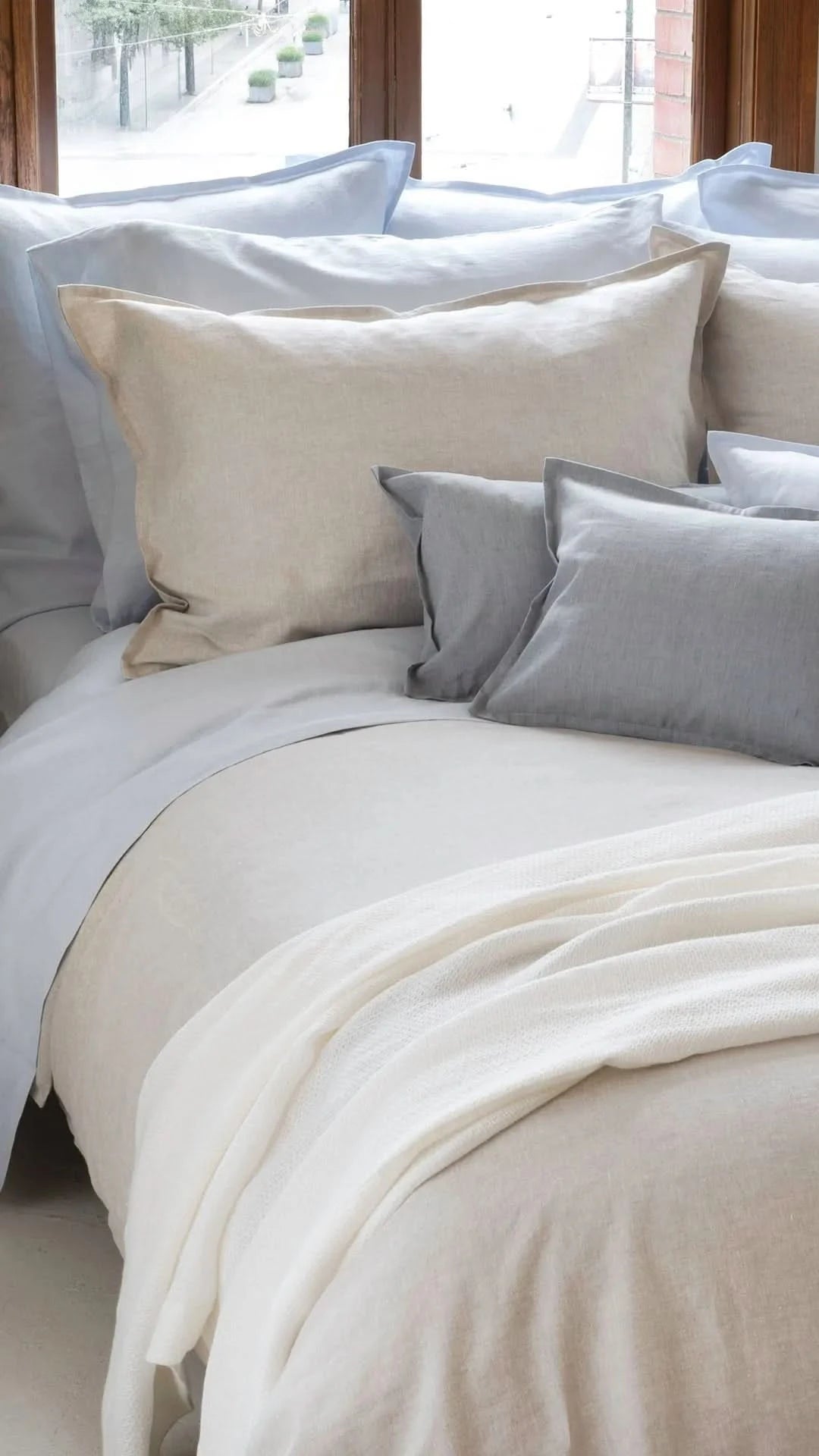 Echo Bed Linen Collection