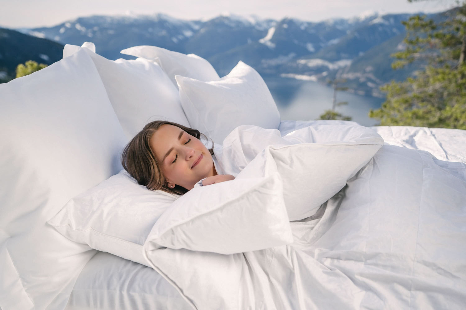 St Genève's genuine Eiderdown duvets and pillows are handcrafted in Richmond, BC from the very best materials