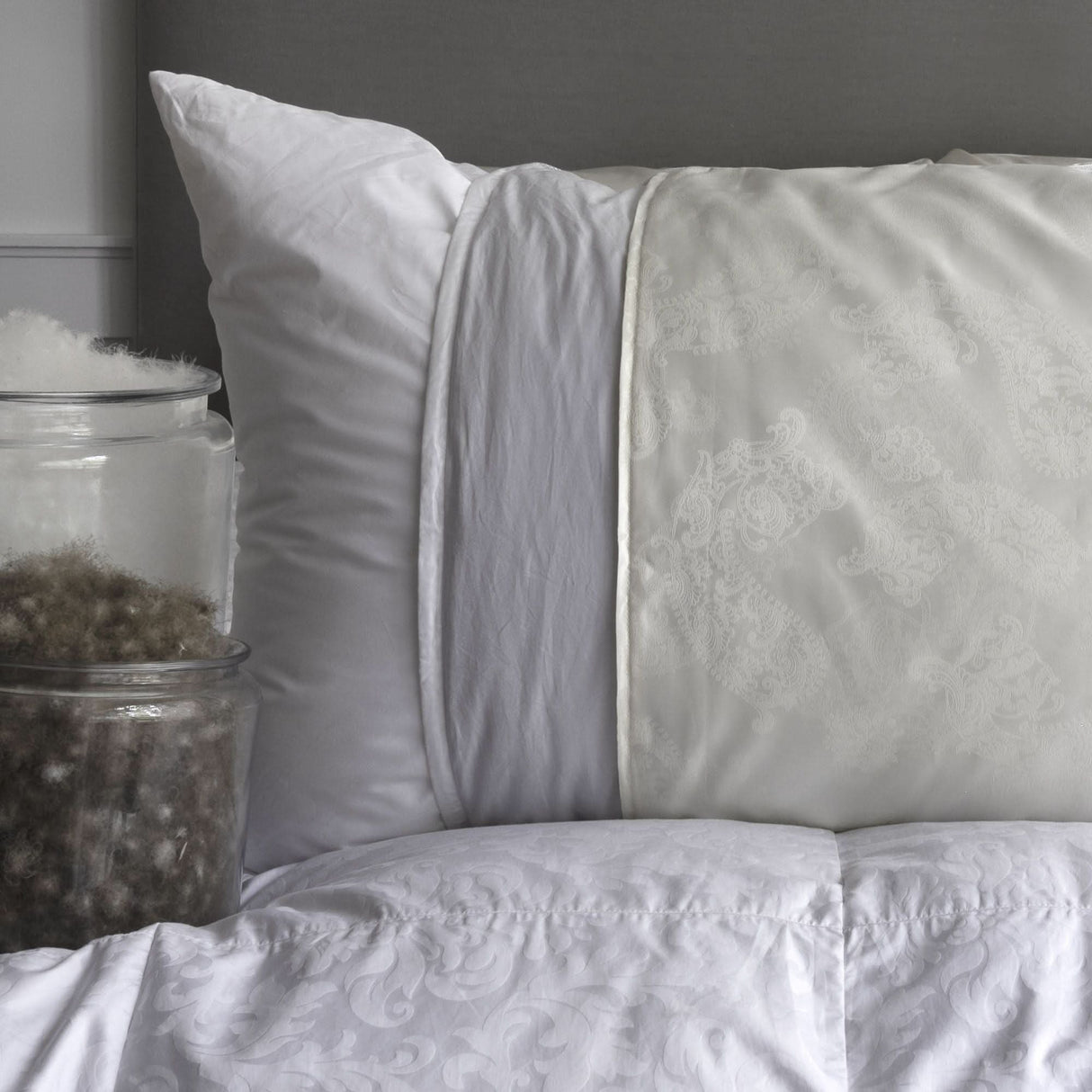 St Genève Eider Luxe pillows are uniquely constructed with a zippered outer Eiderdown envelope and a 1,000 loft Goose Down core for incredible support