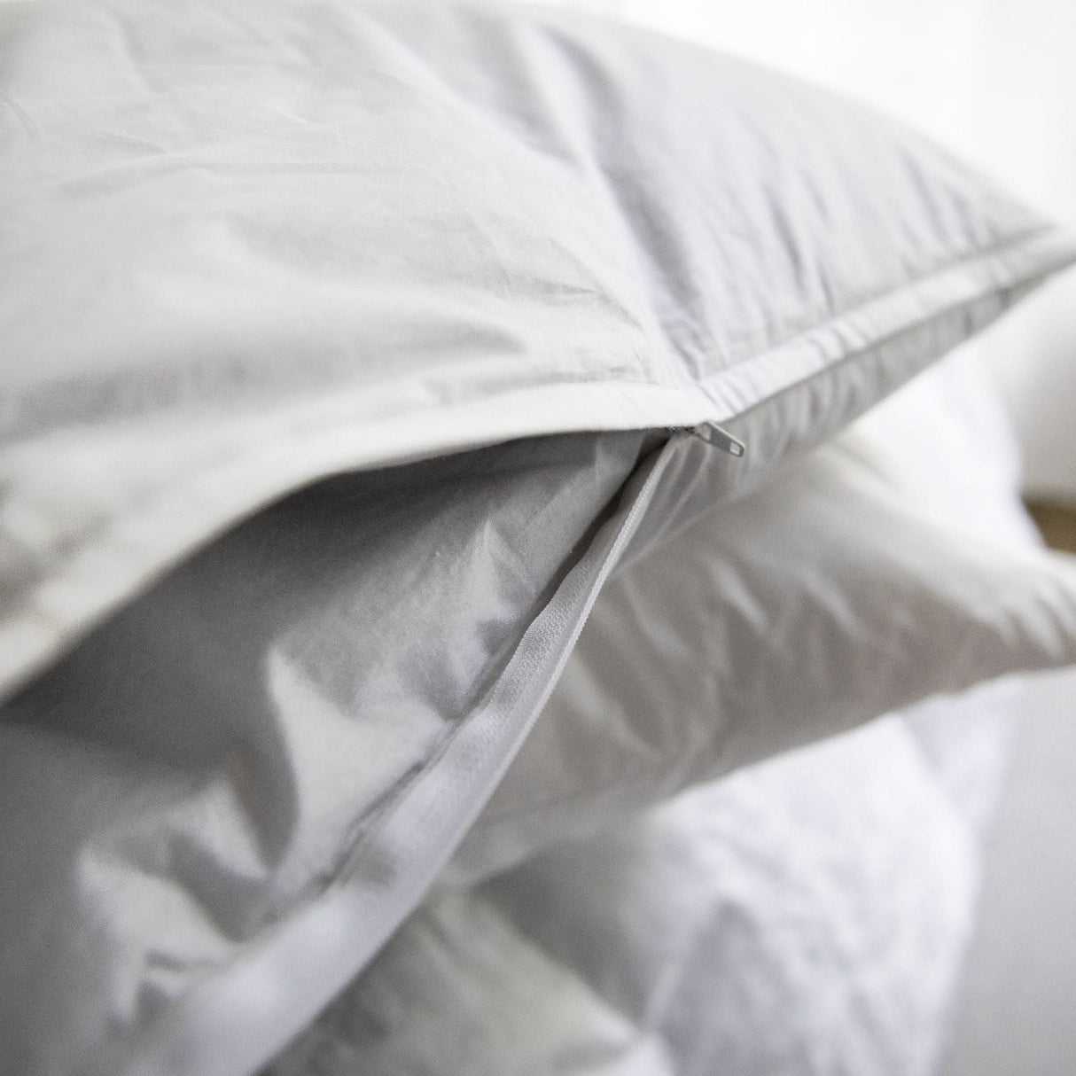 St Genève Eider Luxe pillows are uniquely constructed with a zippered outer Eiderdown envelope and a 1,000 loft Goose Down core for incredible support