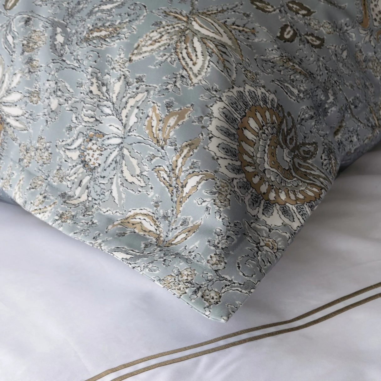 Eloise Duvet Cover
